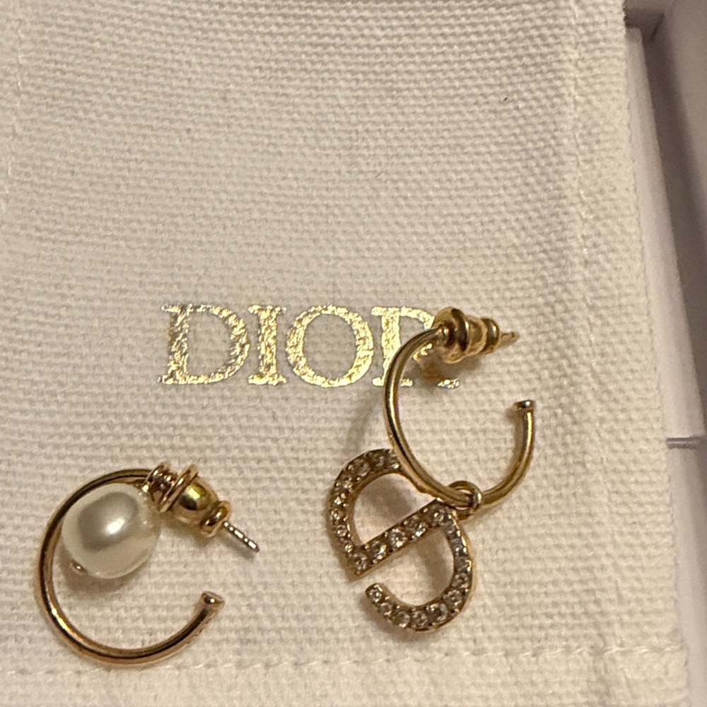 Dior Petit CD Earrings Gold-Finish Metal White Resin Pearl Crystals authentic